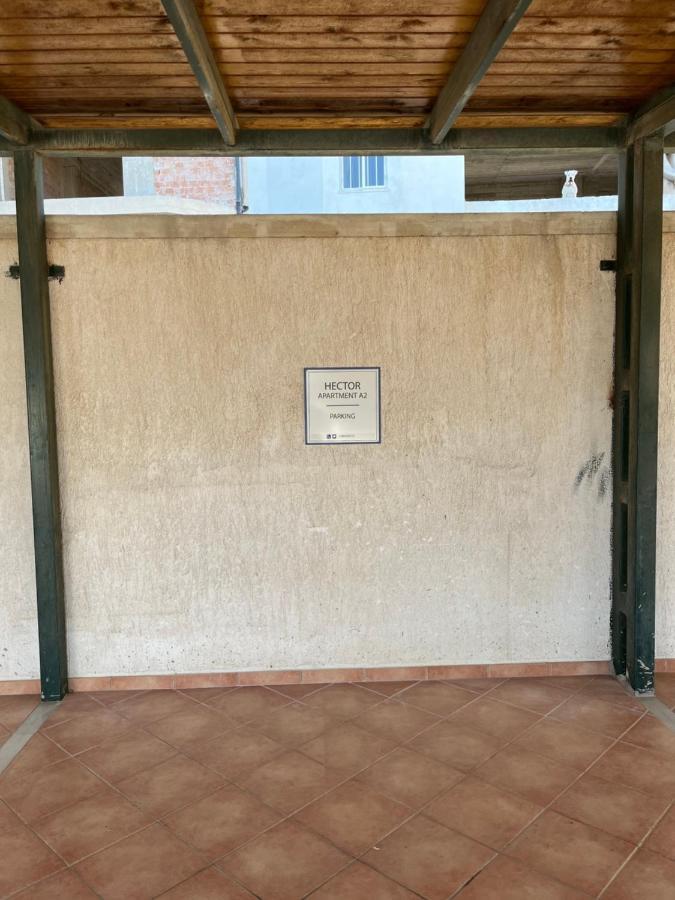 Hector Apartment Airport By Airstay Σπάτα Εξωτερικό φωτογραφία